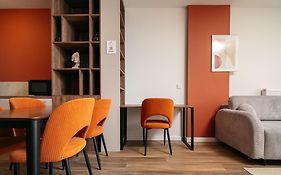 Amber & Wood 5 Min To Old Town Parking River View & Balcony By Uniquerent